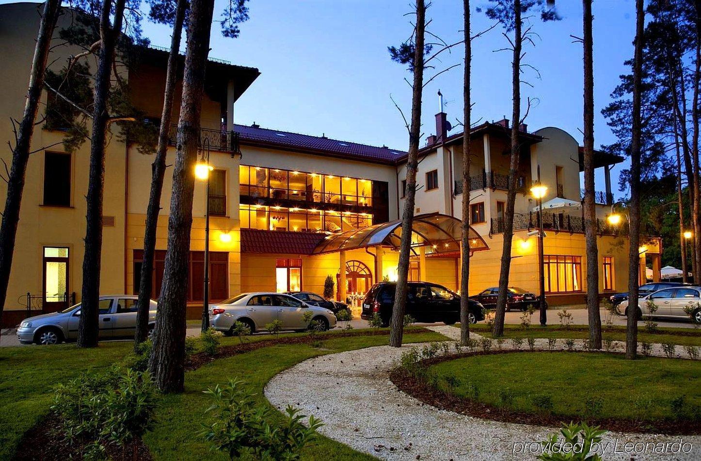 Hotel Pan Tadeusz Serock Luaran gambar
